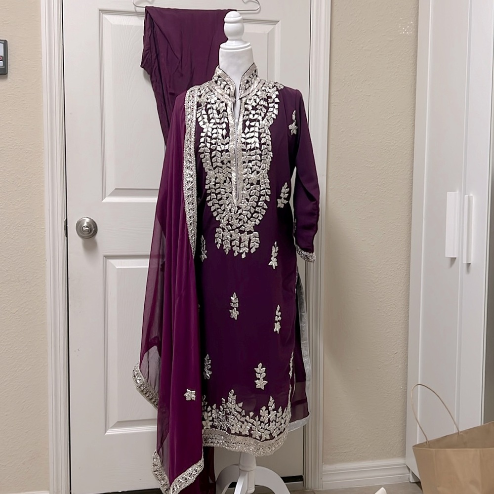 New Pakistani Indian shalwar kameez beautiful  work purple color #390